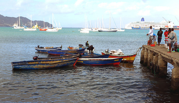 Local fishing boats back in Mindelo