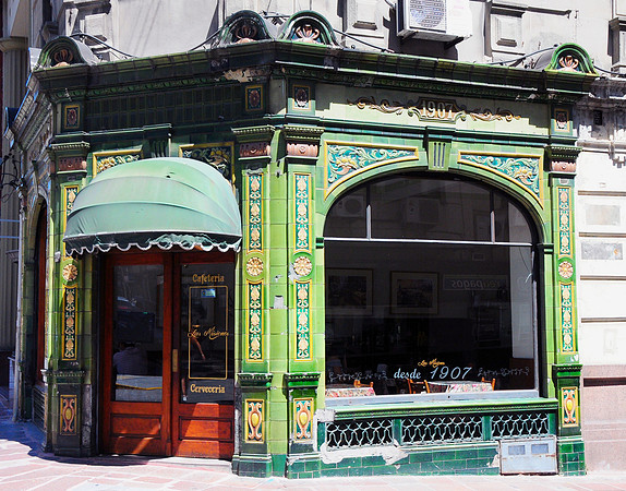 Las Misiones Cafe (opened in 1907)