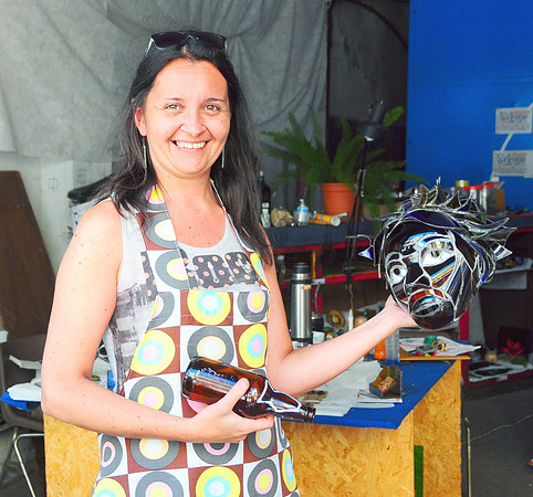 Glass sculpturist Liliana Perez