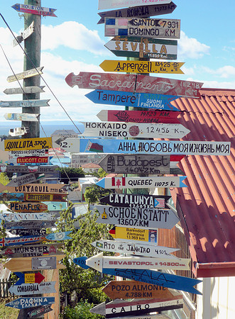 Place signs in Punta Arenas