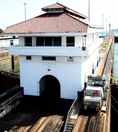 Gutan Locks control building and a mule