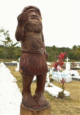 Carving at entrance to cemetery in Easo on Lifou island