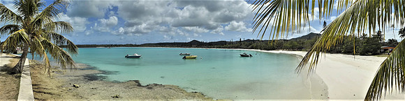 One of main white sandy beaches on Ile de Pines