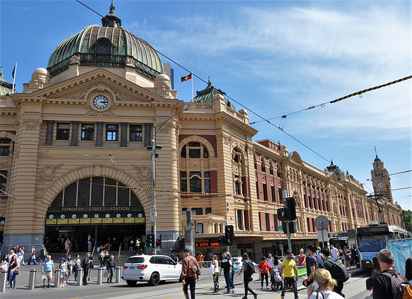 Flinders Street Railway Station