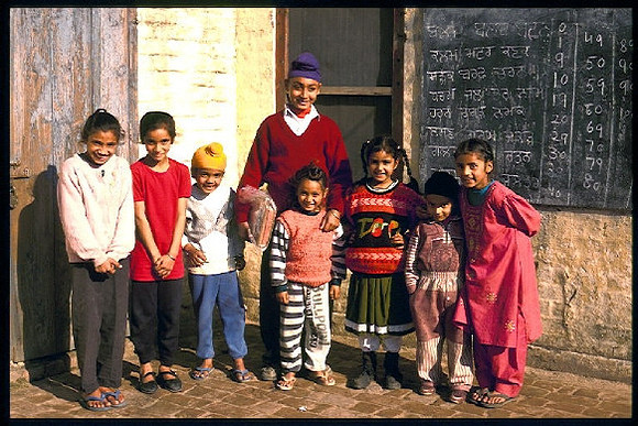 Kids outside school in Salempur