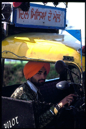 Auto-rikshaw "pilot"